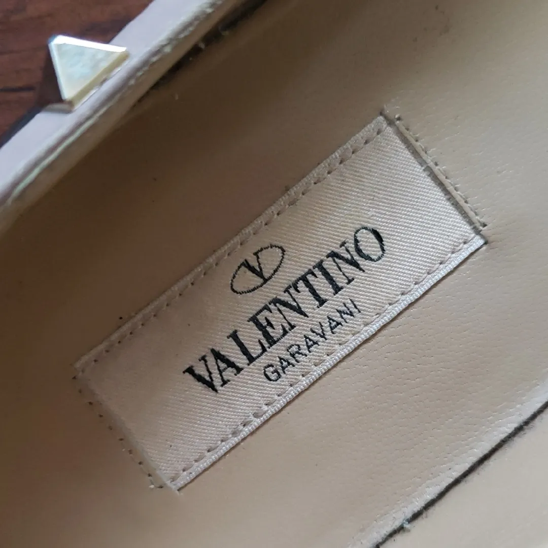 Valentino Black Patent Leather Ballet Flats Pink Trim Gold Studs Size 39.5 - Image 9