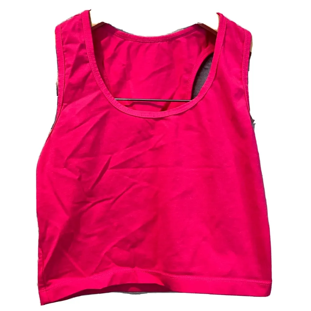 Women’s XS Wild Berry Hit Pink Racerback Cropped Tank Top - Image 3