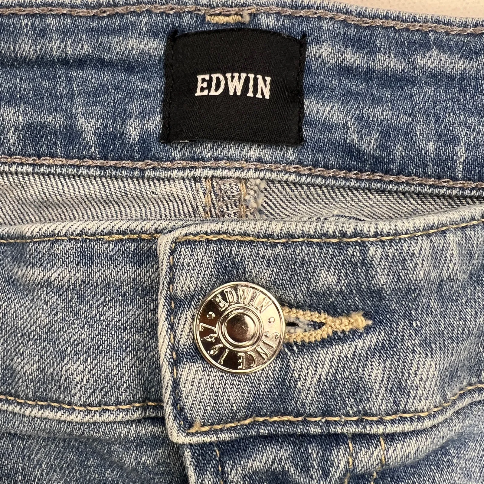 Edwin Lark Ankle Boot Kick Jean Paradigm Wash 27” Inseam Mid Rise Size 32 Waist Blue - Image 6