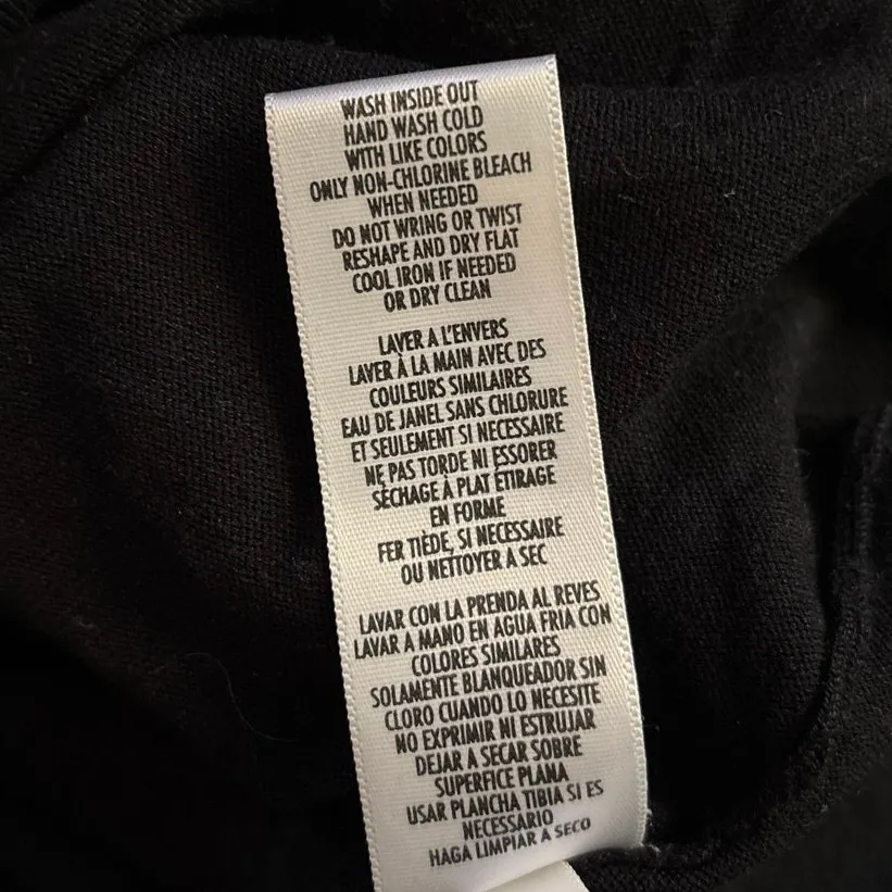 Casual Corner Size M Floral Embroidered Knit Top Button Front Cardigan Silk Y2K Black Size M - Image 6