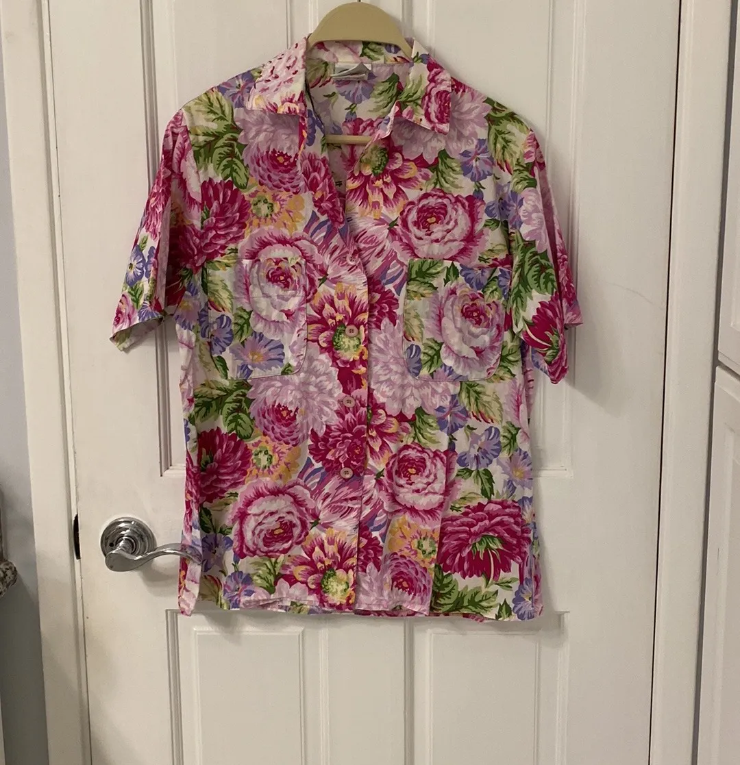 Vintage Floral Button Up Shirt - Image 2