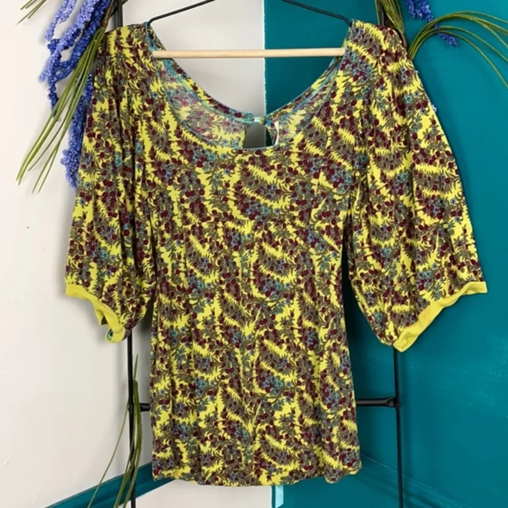 Free people floral puff sleeve stretch T-shirt top - Image 2