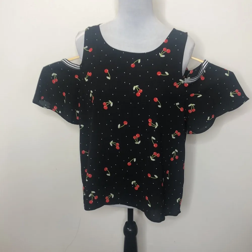 cherry cold shoulder shirt size large - Image 2