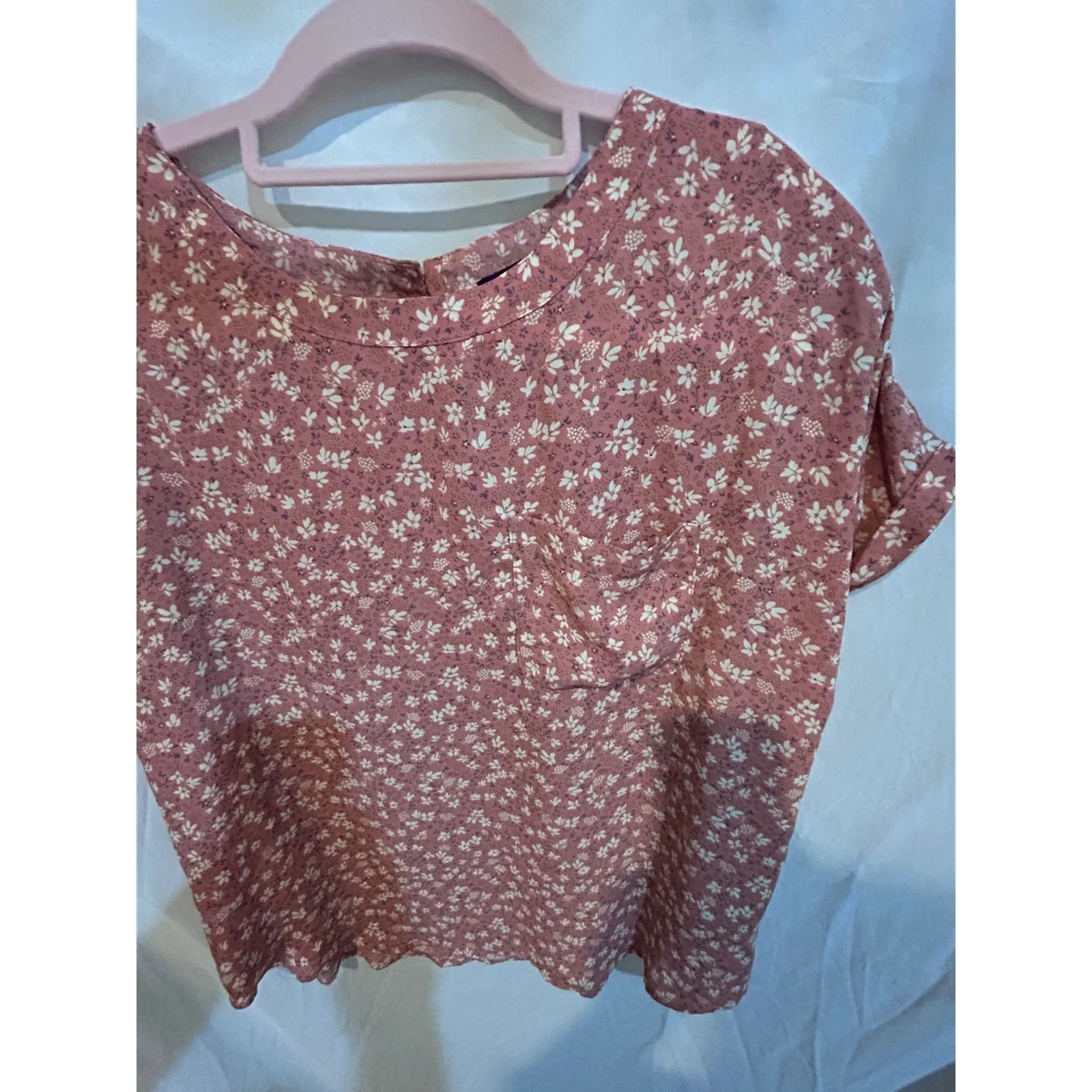 Buffalo David Bitton Floral Pocket Tee Shirt Womens M/M Pink White Short Sleeve - Image 3