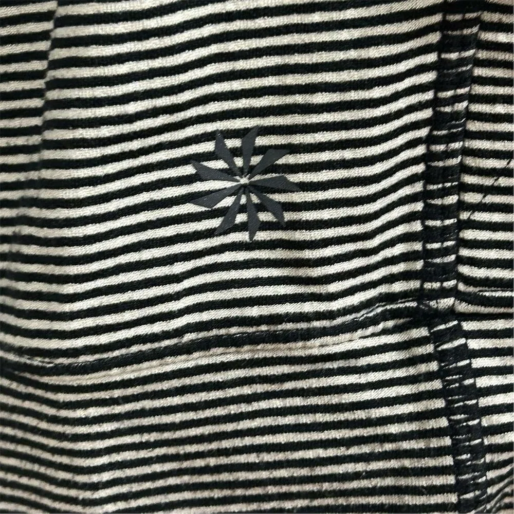 Athleta Heavenly Heights Navy and White Striped Hoodie Size Small - Image 5