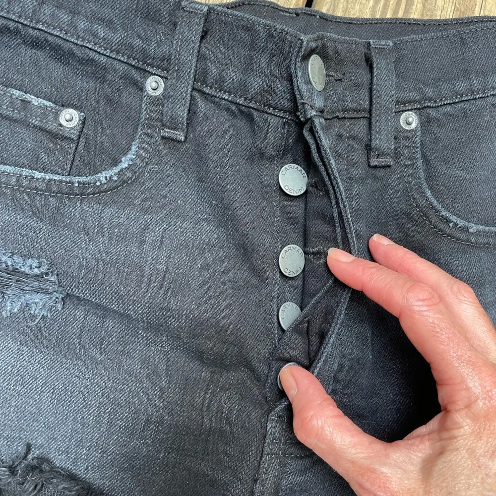 Carmar LF Los Angeles Button Front Distressed Black Denim Shorts Size 26 - Image 4