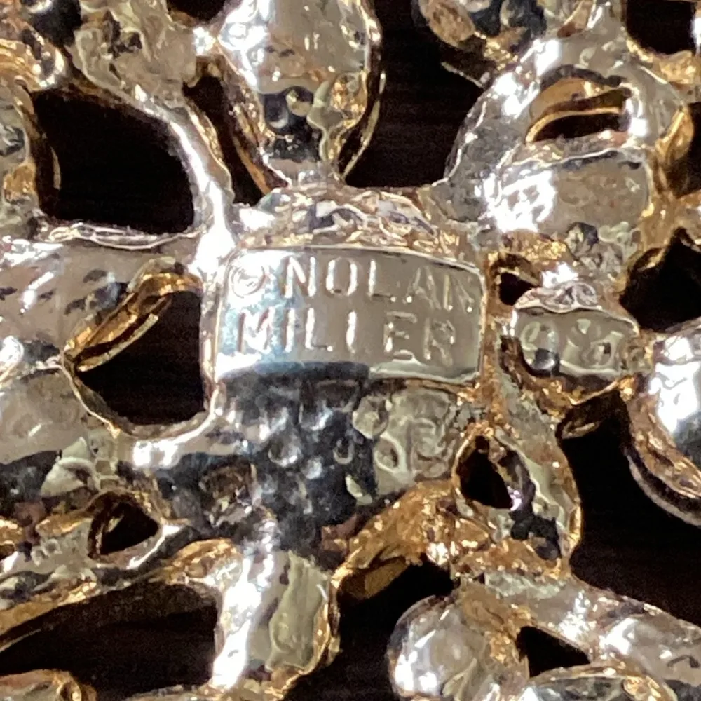 Vintage Nolan Miller Purple Stone Gold Tone Brooch - Image 3