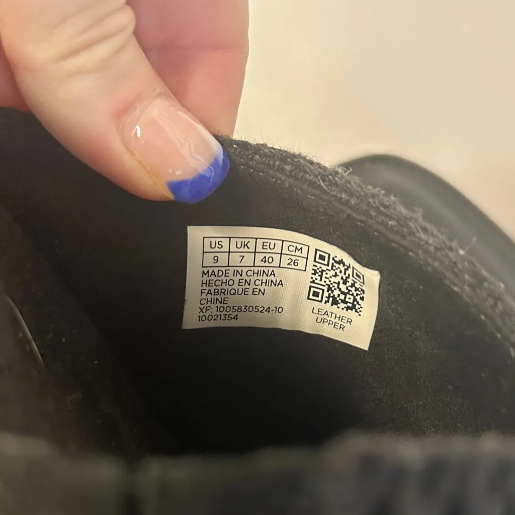 Toms Black Suede Mules women size 9 - Image 3