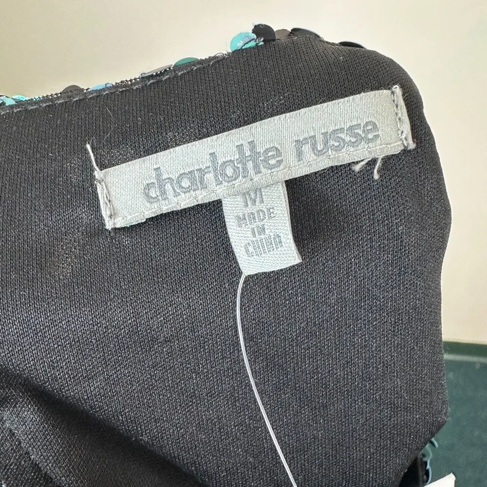 NEW Charlotte Russe Shirt Size M Vegas Baby All Over Sequin Crop Top - Image 6