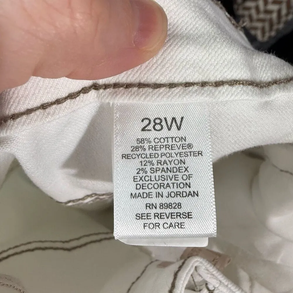 Logo Lavish Women’s 28W Lori Goldstein White Patchwork Jeans - Image 6