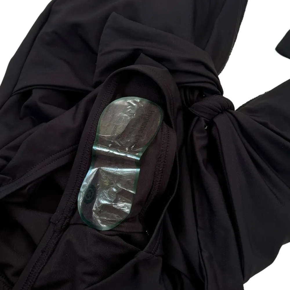 NWT Vince Camuto Tie Front Key Hole Halter One Piece Swimsuit Black Size 6 - Image 7