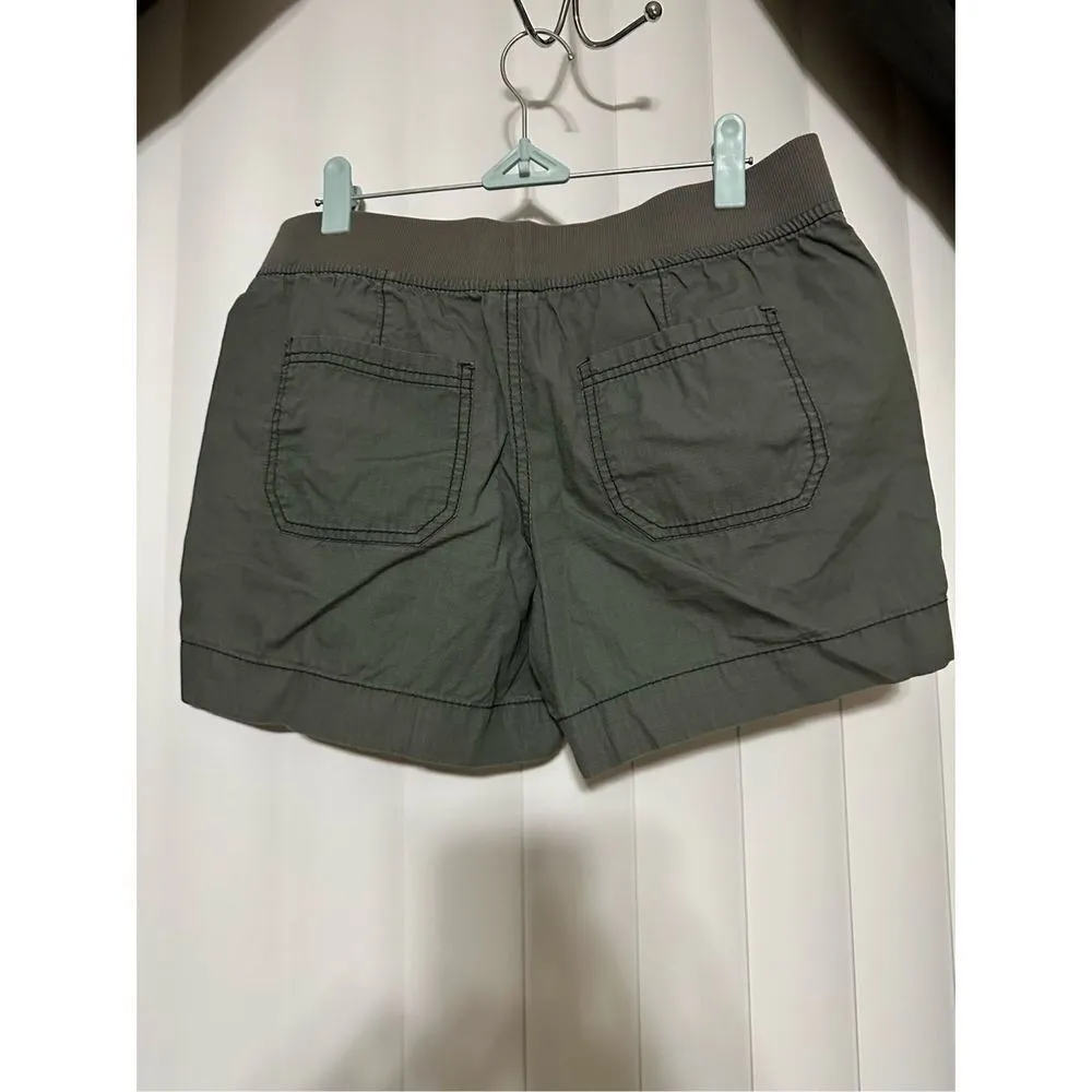 Faded Glory grey tone shorts with drawstring for adjusting - Image 3