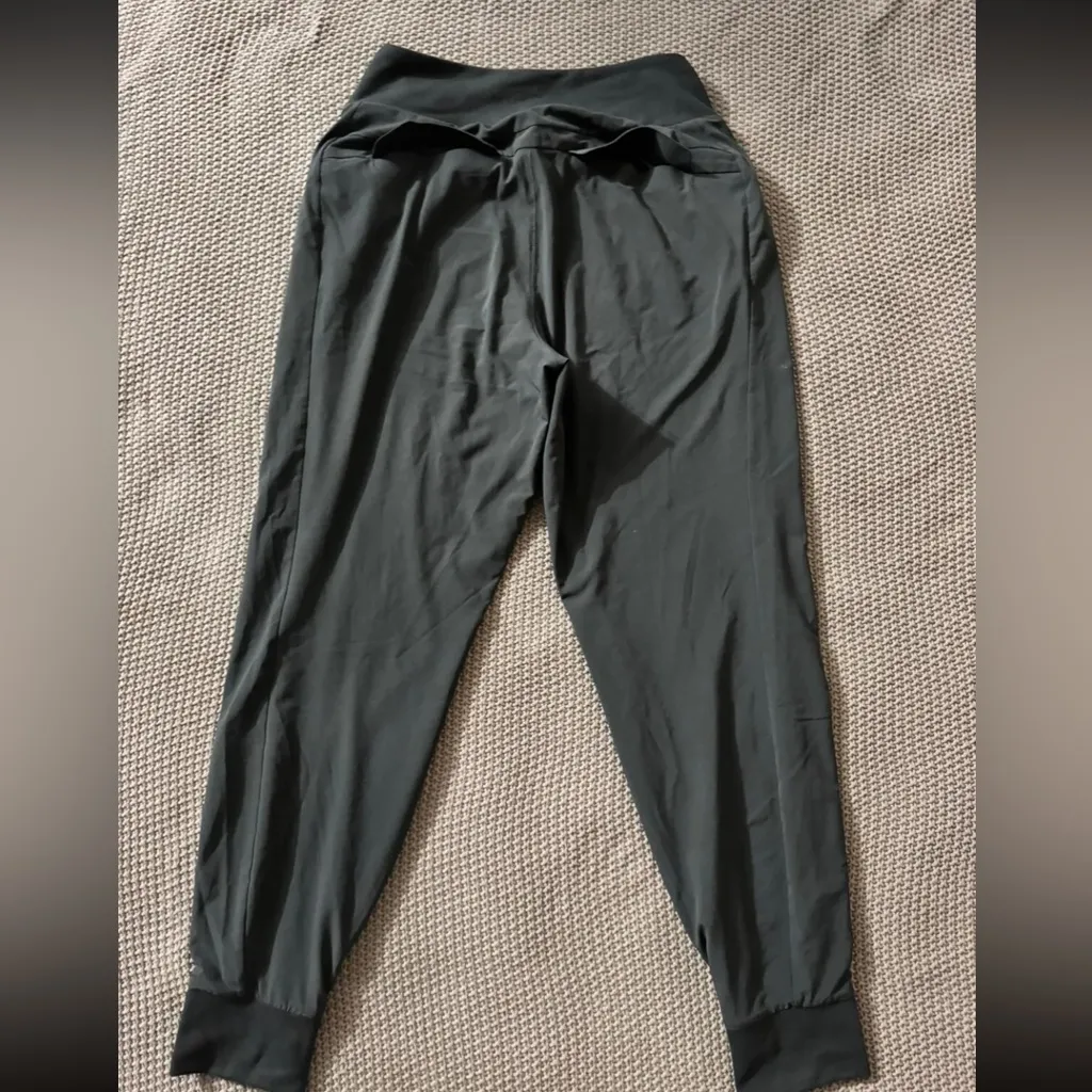 Athleta Women’s Lined Soho Jogger Pants Gray Stretch Activewear Pockets Sz 2‎ - Image 2