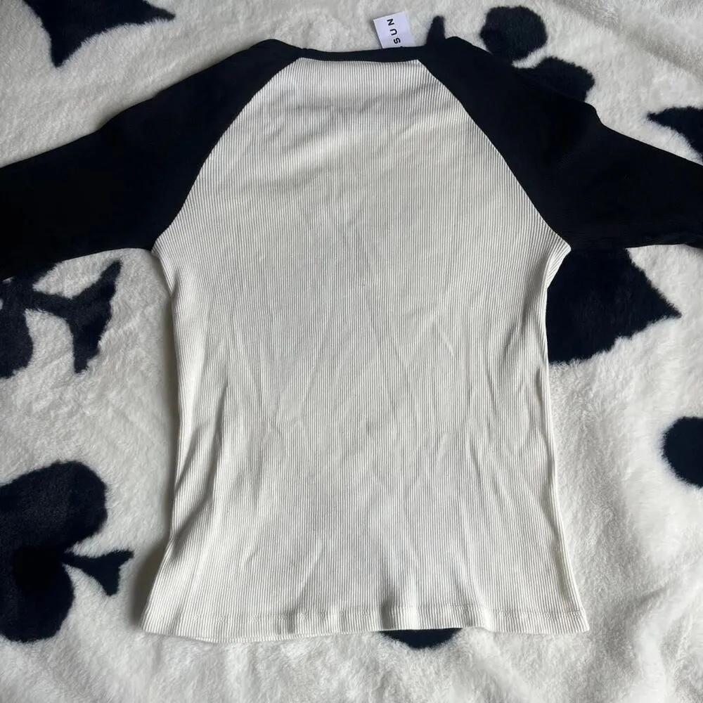Brandy Melville Black & White Eagle Skull Ribbed Long Sleeve T-Shirt Size Small - Image 5