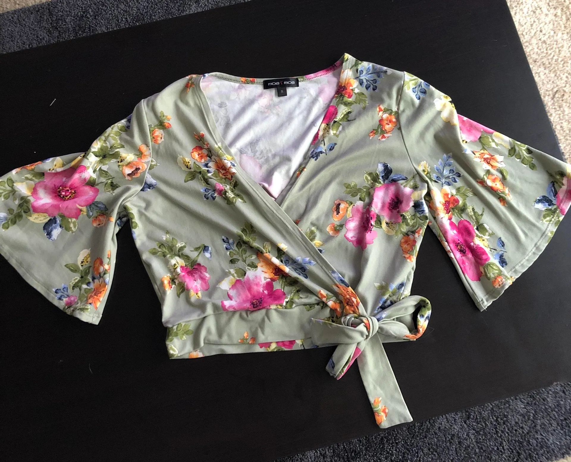 Green Floral Blouse Size M - Image 3