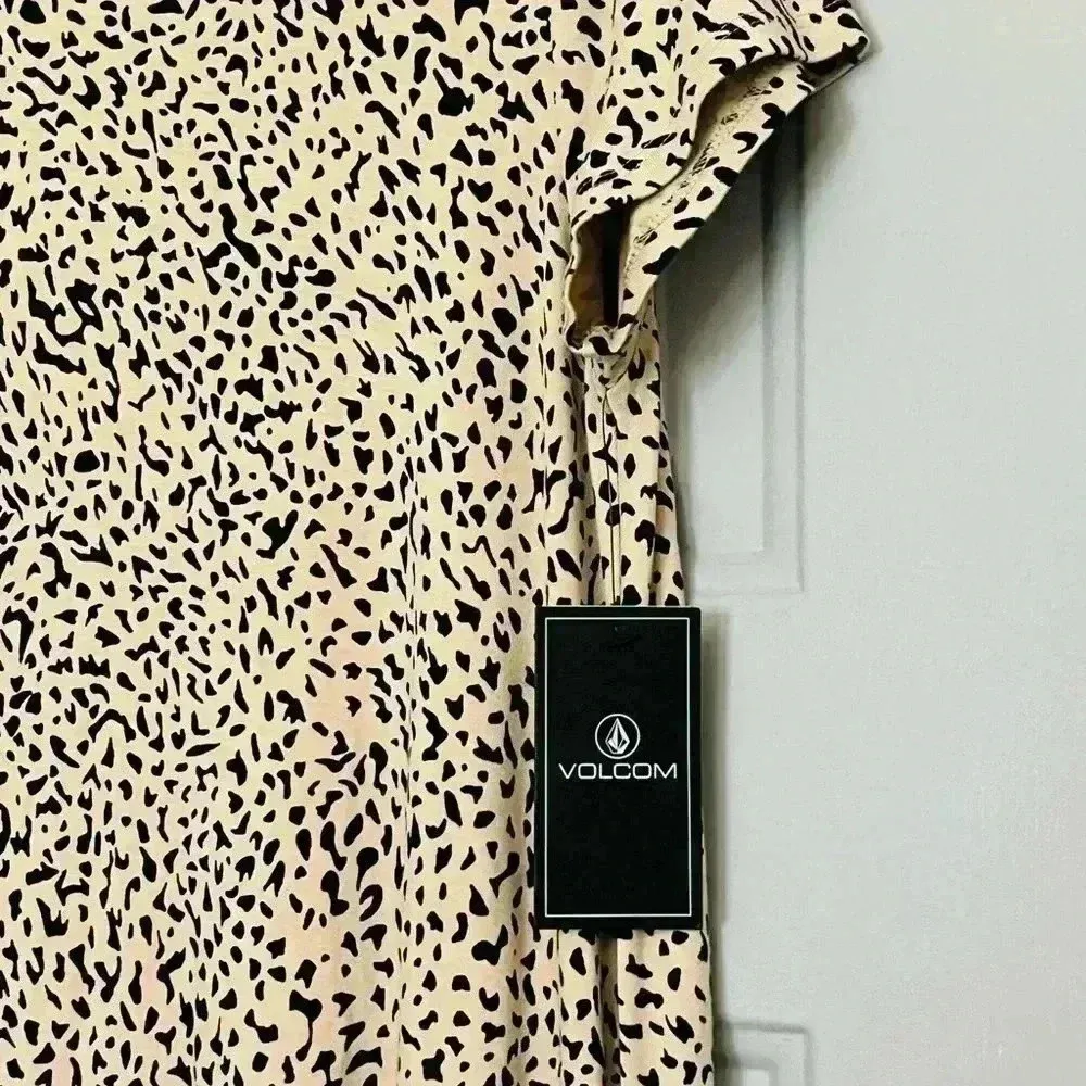 Volcom Women's High Wired Trapeze Style Animal Print Knit Dress size Large NWT - Image 7