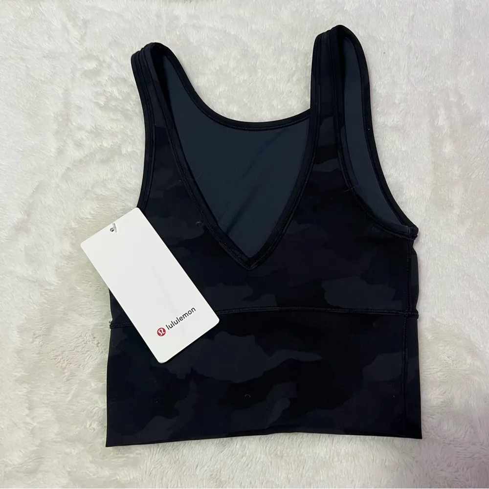 Camo power pivot tank Lululemon NWT - Image 2
