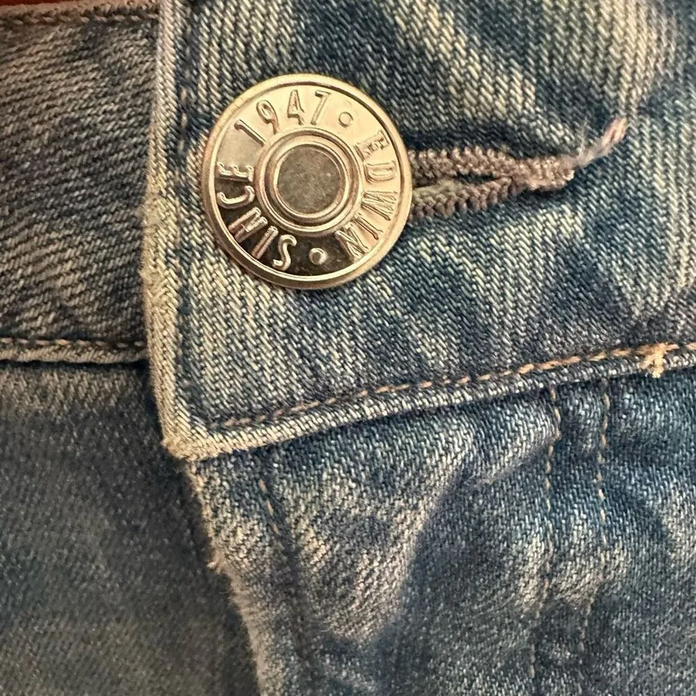 Edwin luxe straight leg distressed size 18 jeans Blue - Image 4