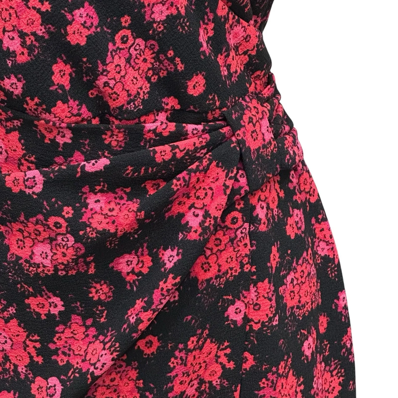 Club Monaco Esquinah Black Red Floral Short Sleeve Ruched Faux Wrap Dress Size 4 - Image 3