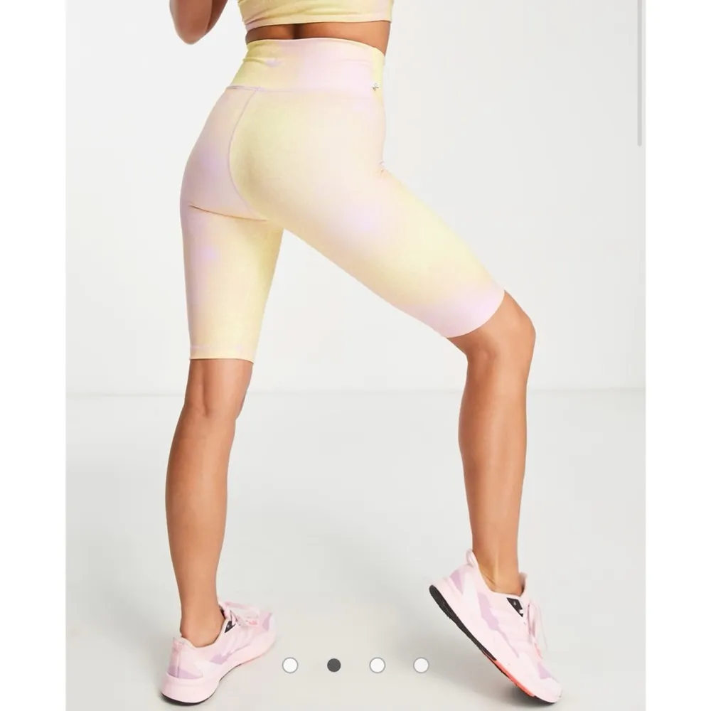 Adidas Originals Tie Dye Legging Shorts Yellow and Lilac Size Medium - Image 3