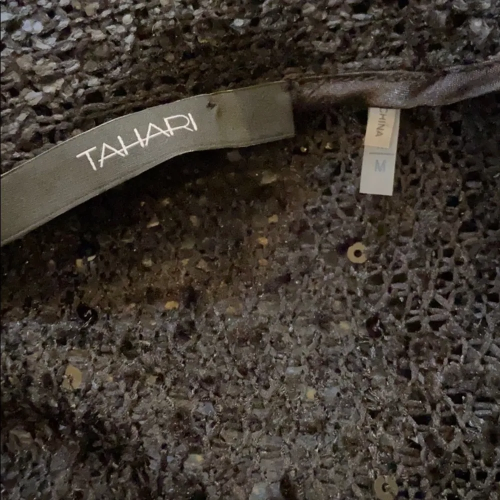 EUC Tahari black cowl neck M top with sequins. - Image 5