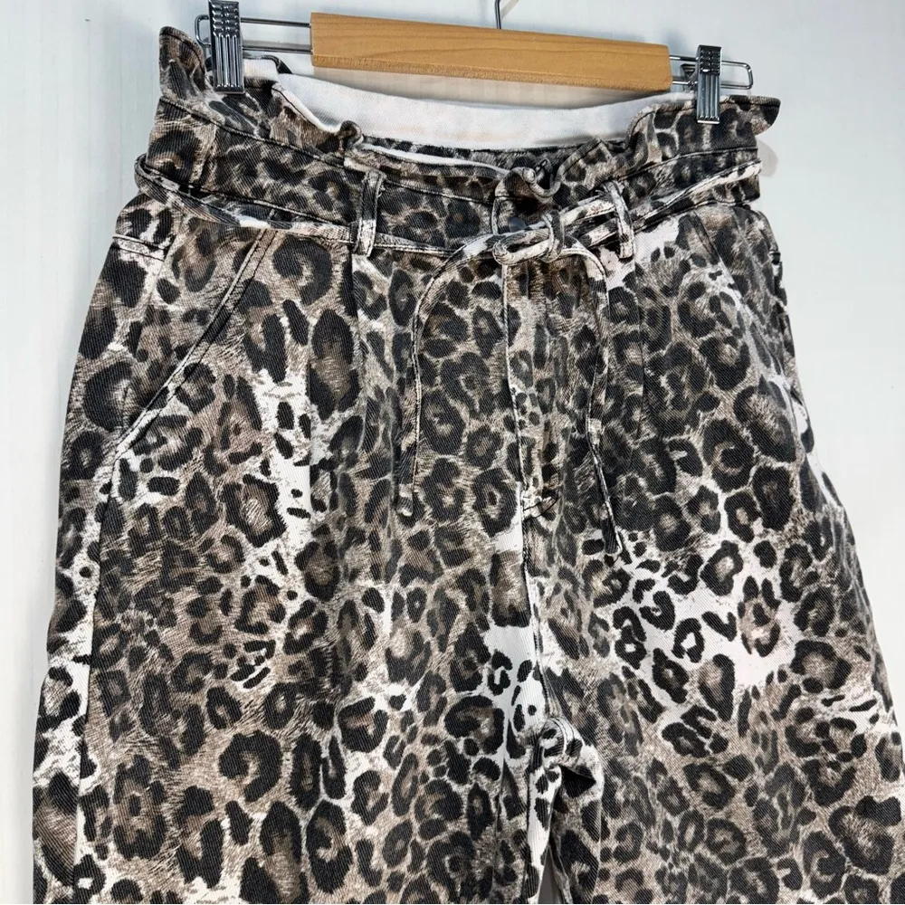 Kittenish Leopard Print Paper Bag High Waist Wide Leg Jeans Belted Size Medium - Image 3