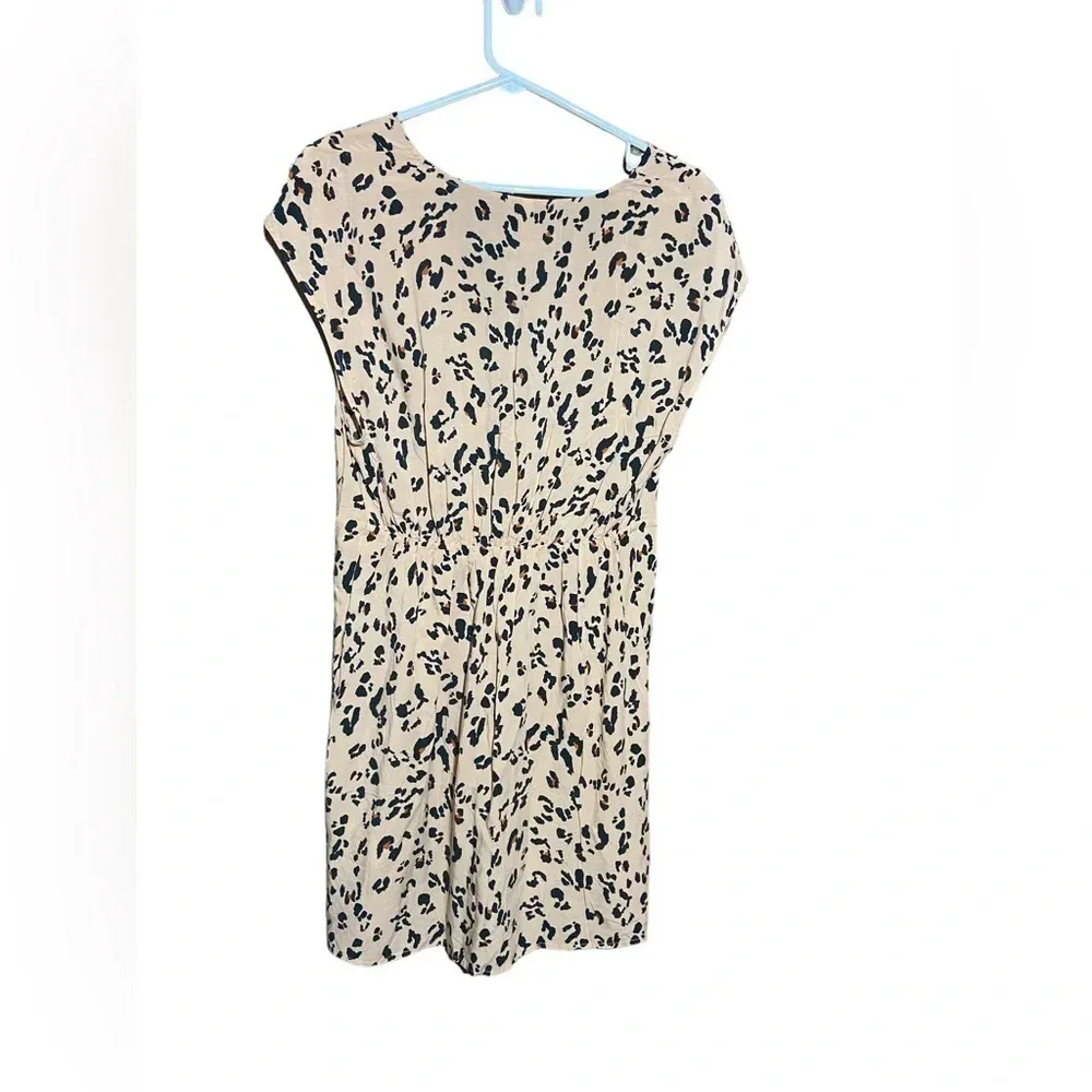 NWT Cupshe Fallon Leopard V-neck Sleeveless Dress Size‎ Medium - Image 5