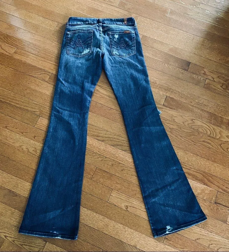 7 For All Mankind A Pocket Flare Jeans Size 27 - Image 4