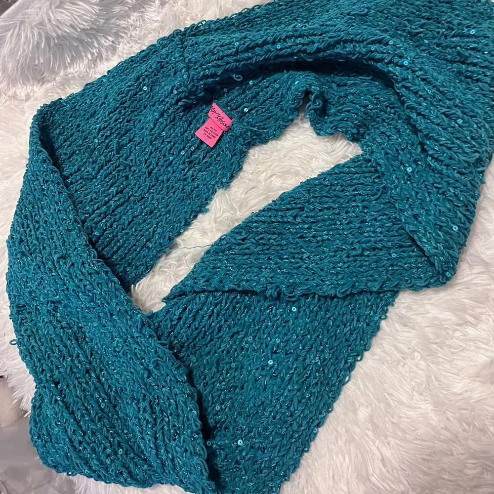 Betsey Johnson teal knit infinity scarf - Image 4