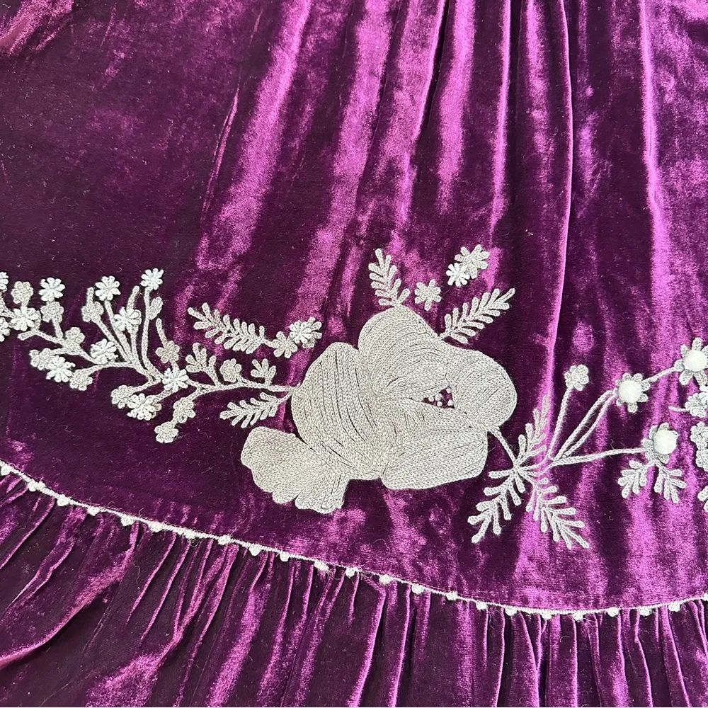 Sundance Embroidered Silk Blend Just Devine Tunic Top Purple Velvet Fairy Size M - Image 12