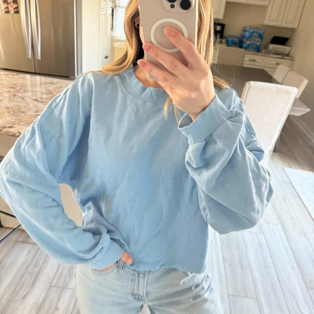 Wild Fable Light Blue Oversized Crewneck Sweatshirt - Image 3