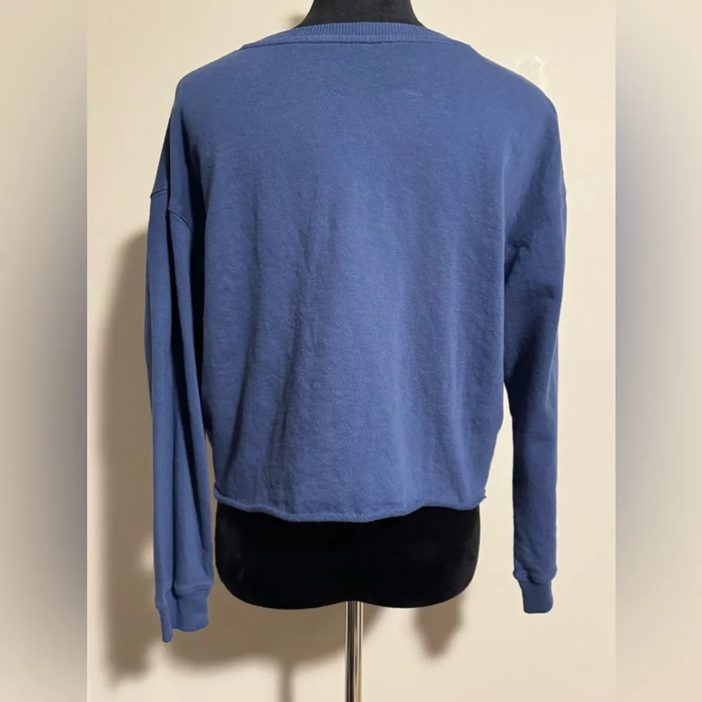 NWOT Disney Blue and White Stitch Ohana Graphic Sweater crop top style Size XL - Image 7