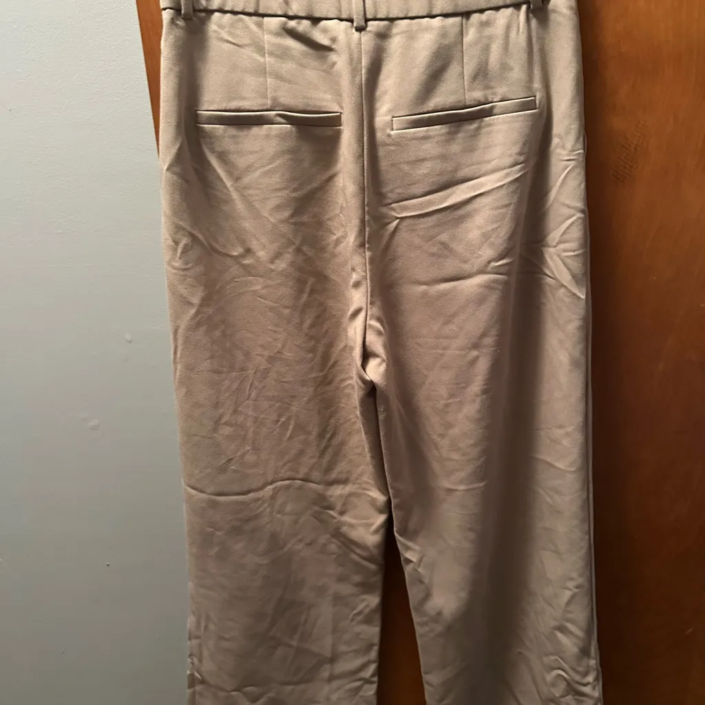 Abercrombie & Fitch women’s Khaki Wide leg Sloane Pants - Image 3