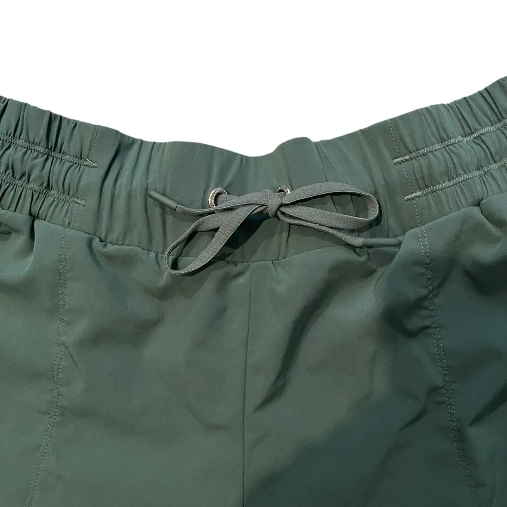 Lorna Jane Green Run Short, - Image 11