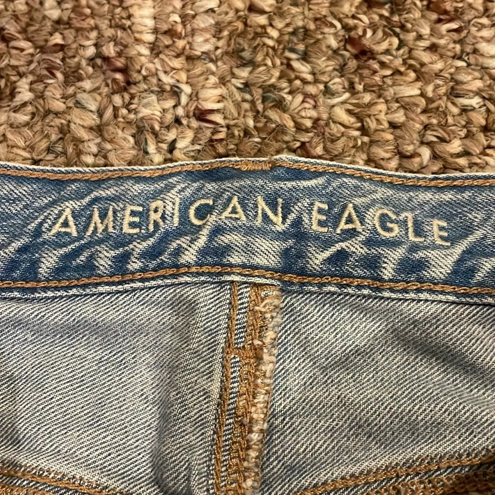 Womens American Eagle Ripe Mom Jeans - Image 2