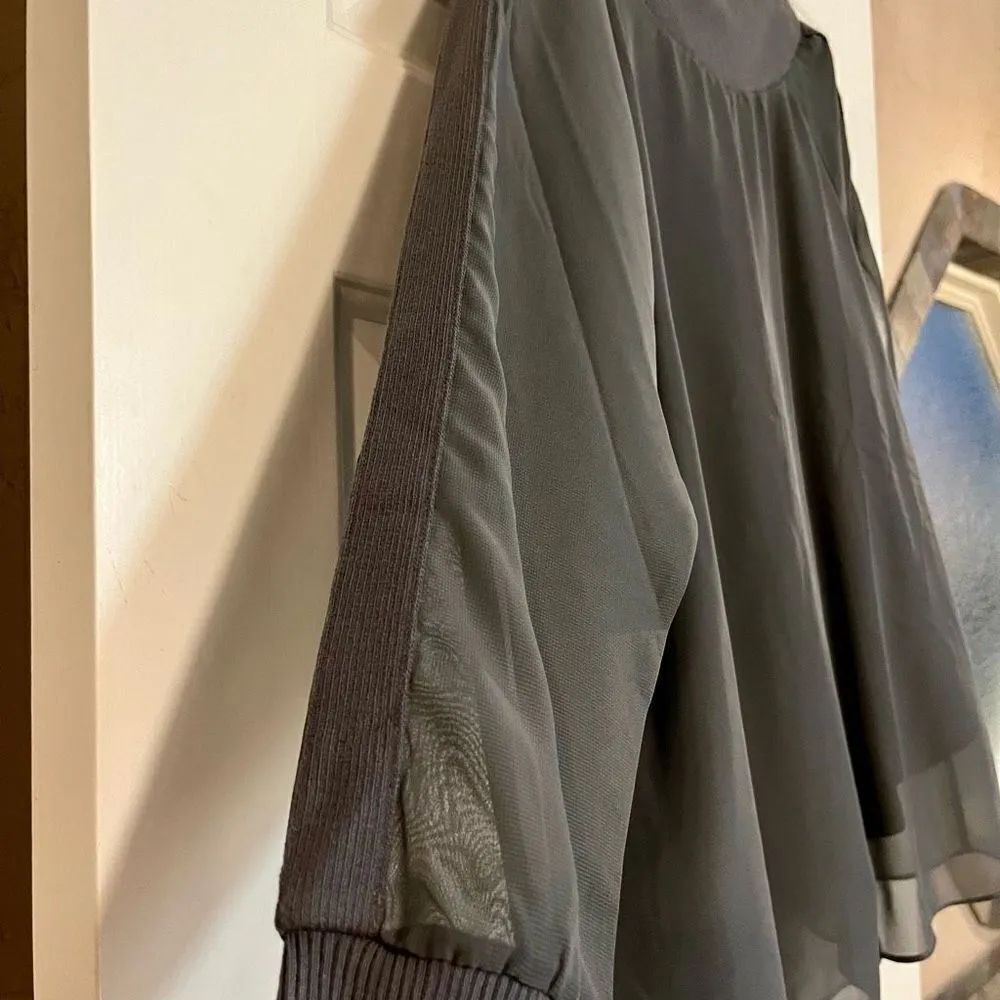 NWT Soft Surroundings Dianthus Chiffon Long Sleeve Tunic Stormy Sky Size Small - Image 2