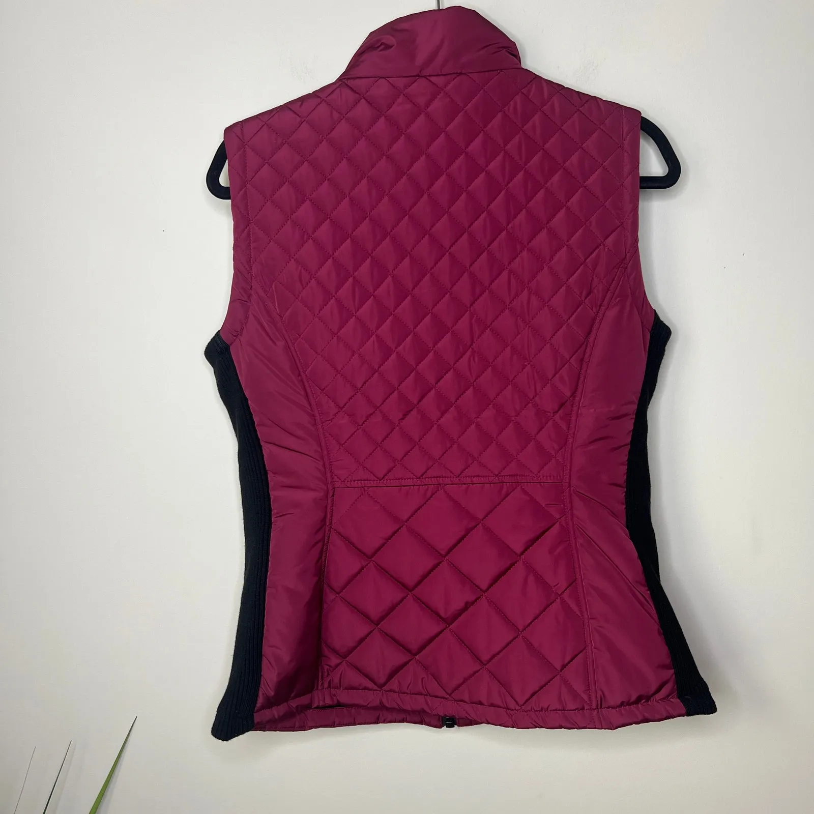 Andrew‎ Marc Women's Quilted Insulated Full Zip Vest Burgundy Black Medium - Image 8
