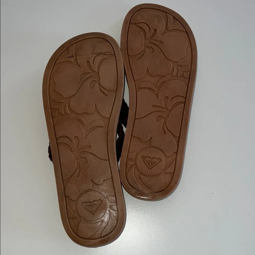 Roxy Low Tide Brown Flip Flops - Image 2