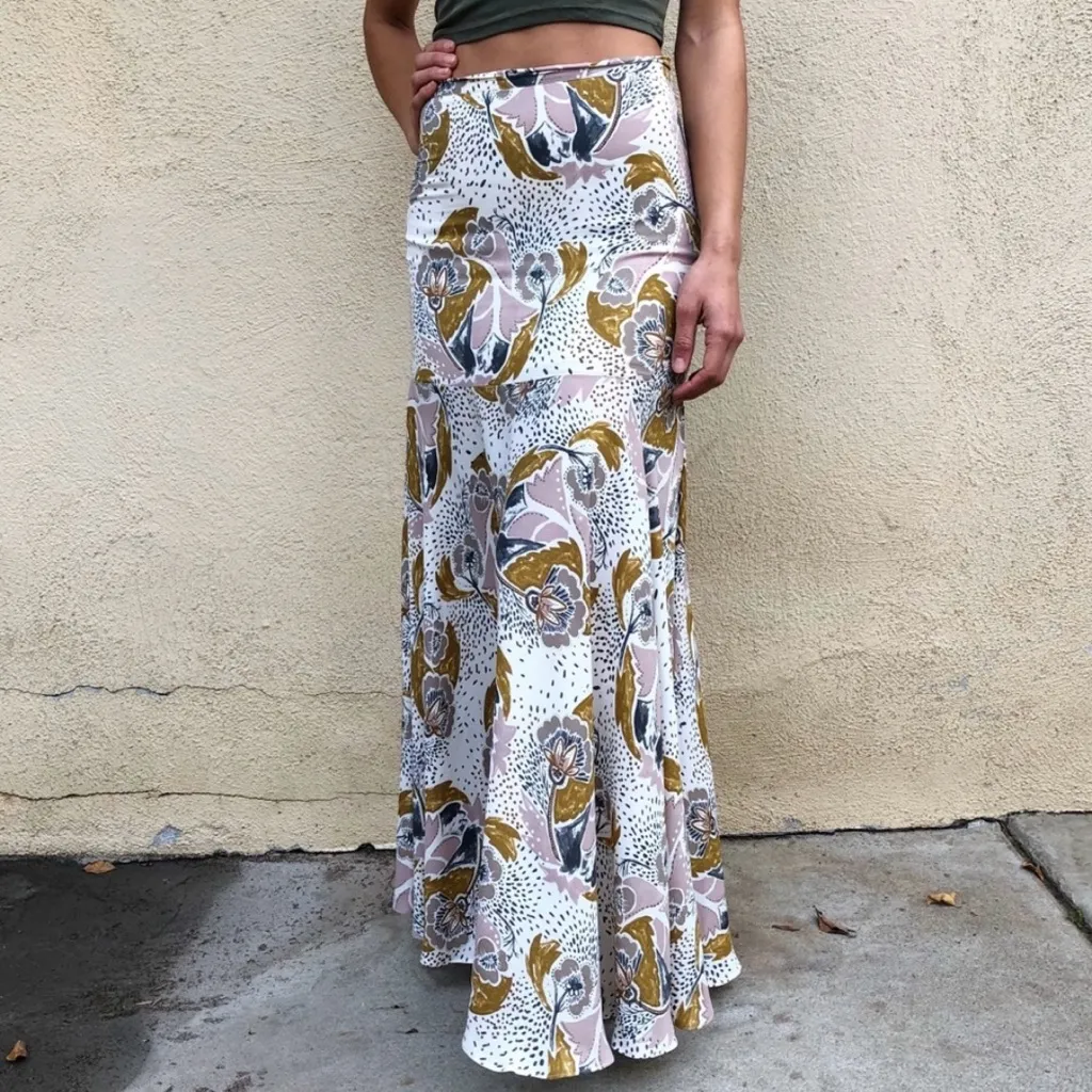 Free People Pebble Crepe Maxi Skirt size 0 - Image 7