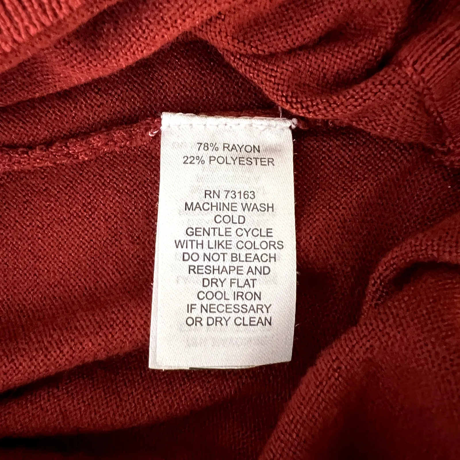 Cable & Gauge Red Cut Out Knit Sweater - Image 7