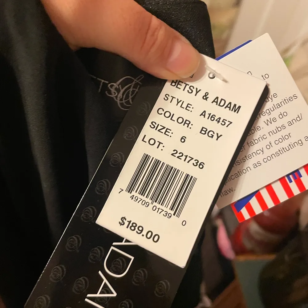 NWT BETSY & ADAM PLEATED FORMAL DRESS - Image 4