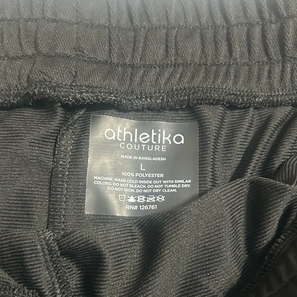Women's shorts. Brand Athletika couture. Size L. New with tag. Black Size L - Image 5