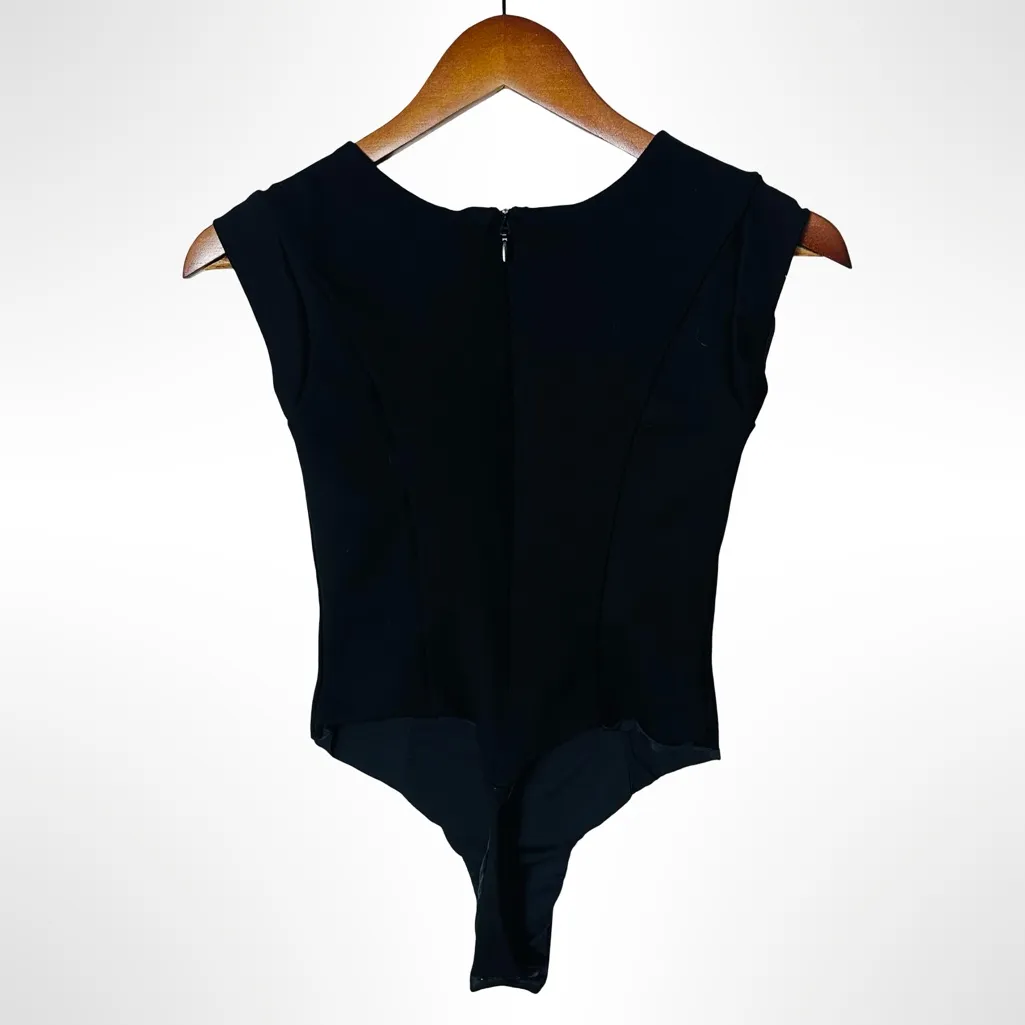 Alieva Black Sleeveless Asymmetrical Neck Bodysuit Workwear Going Out - Image 5