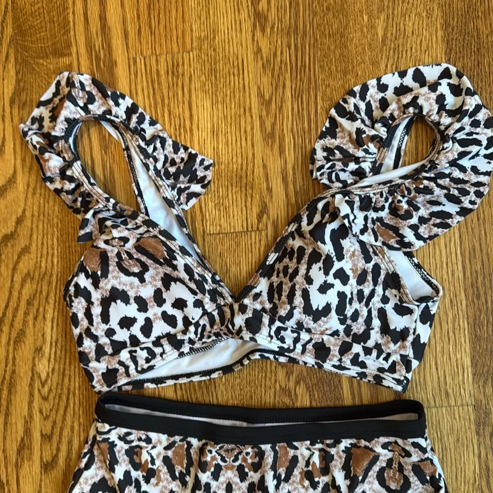 Leopard two piece ruffled bikini Black - Image 3