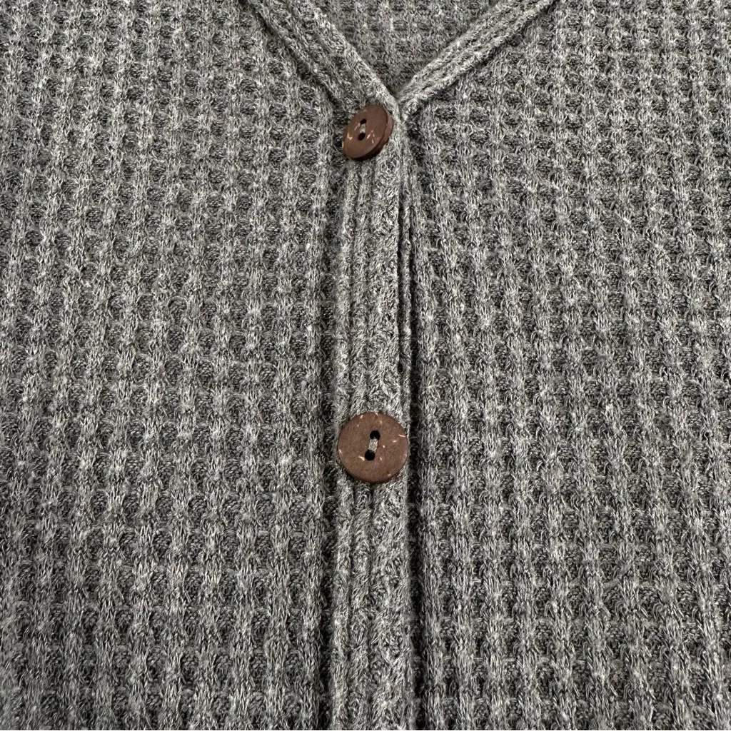 Lazy Sundays Gray Textured Knit Sweater Medium - Image 5