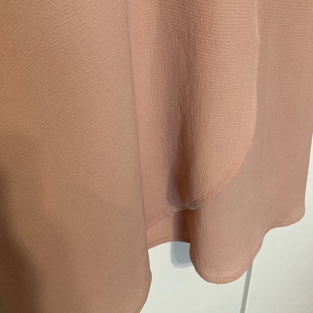 Monteau Los Angeles Size Medium Pink V Neck Mini Wtap Dress Short Sleeve - Image 4