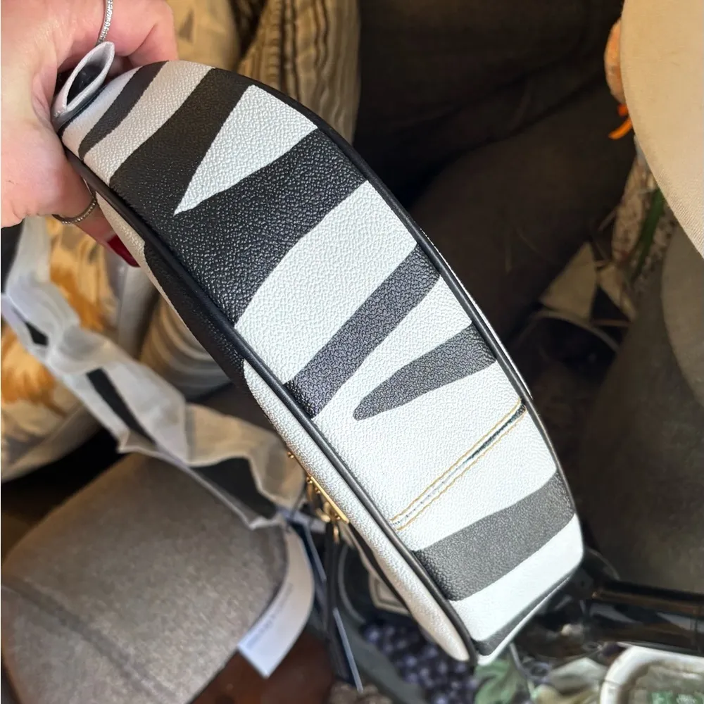 Authentic Dooney & Bourke leather Zebra Print zip top shoulder Bag - Image 12