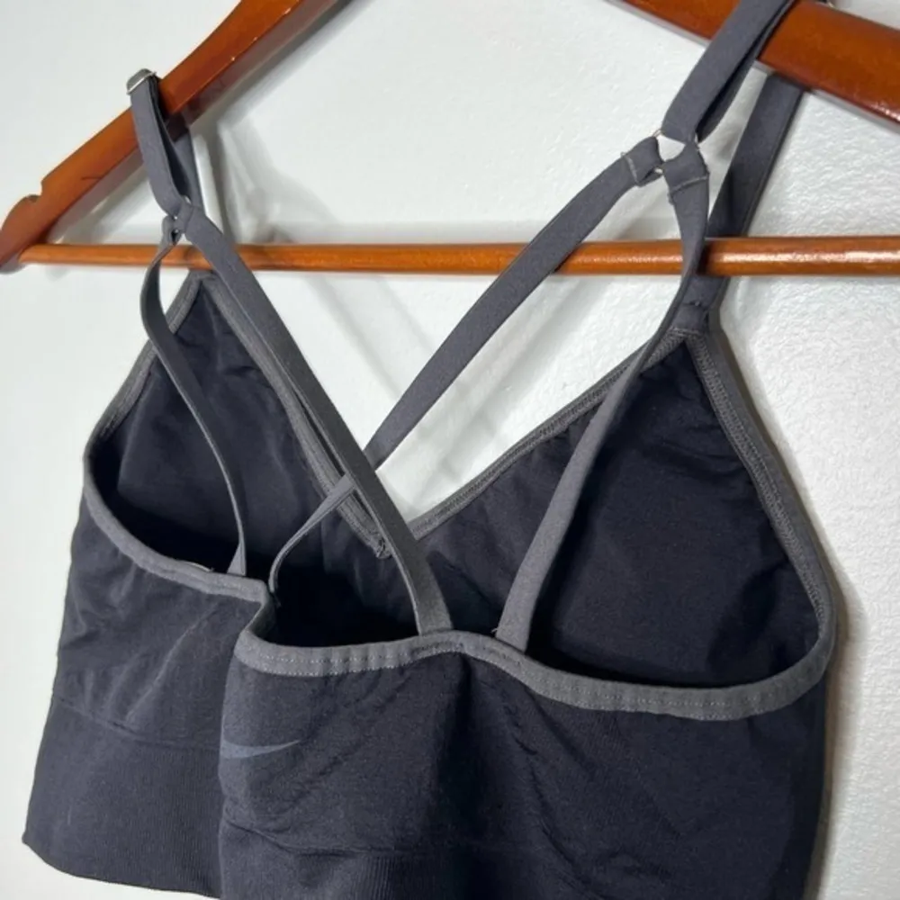 Nike x Soul cycle criss cross back dri-fit pullover sports bra size small - Image 6