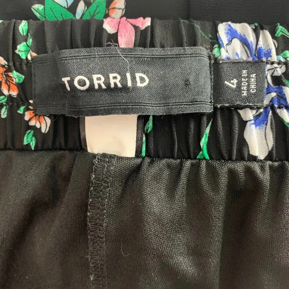 Torrid Black Floral Chiffon Elastic Waist Pants‎ - Image 10