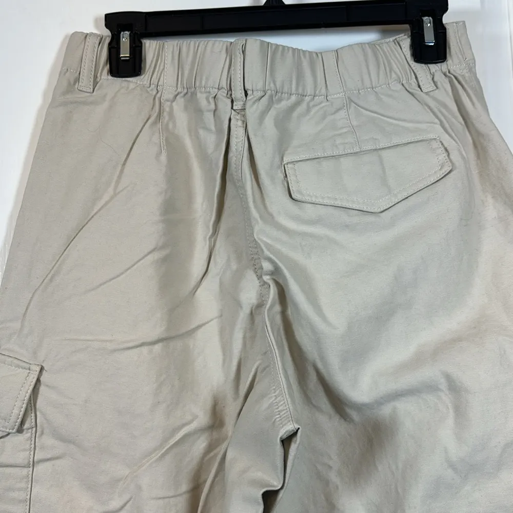 Uniqlo Khaki Tan Cargo Pants Size Medium EUC R-10 - Image 4